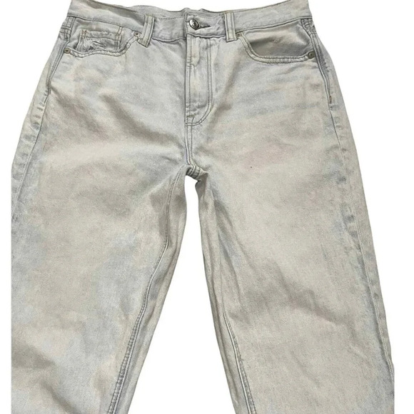 American Eagle Outfitters Distressed Mom Jeans Size 4 Raw Hem Light Wash - Picture 5 of 11